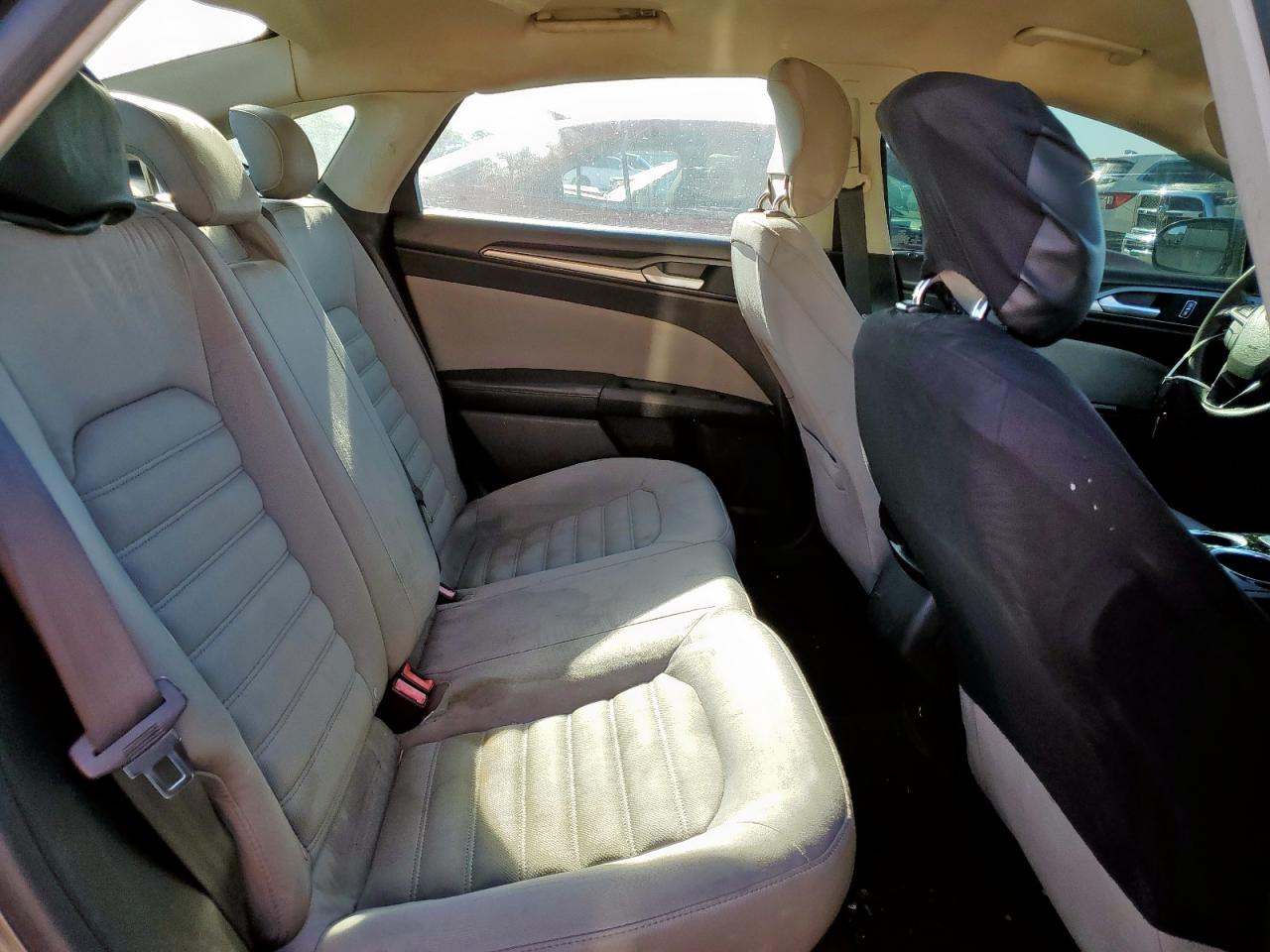 2014 Ford Fusion S VIN: 3FA6P0G78ER121171 Lot: 90619315