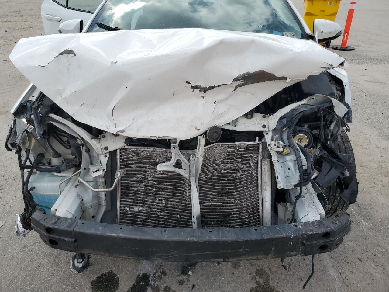 2015 Toyota Corolla L VIN: 2T1BURHE2FC324986 Lot: 85794975