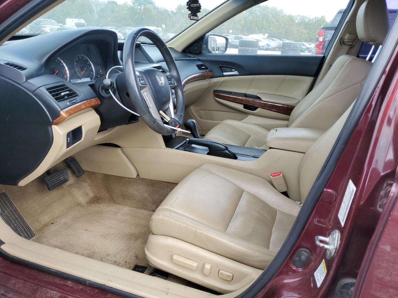 2012 Honda Accord Exl VIN: 1HGCP2F83CA115290 Lot: 84554085