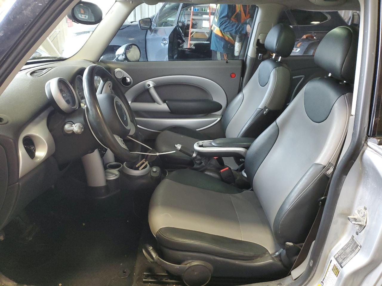 2006 Mini Cooper VIN: WMWRC33586TK68239 Lot: 82333855