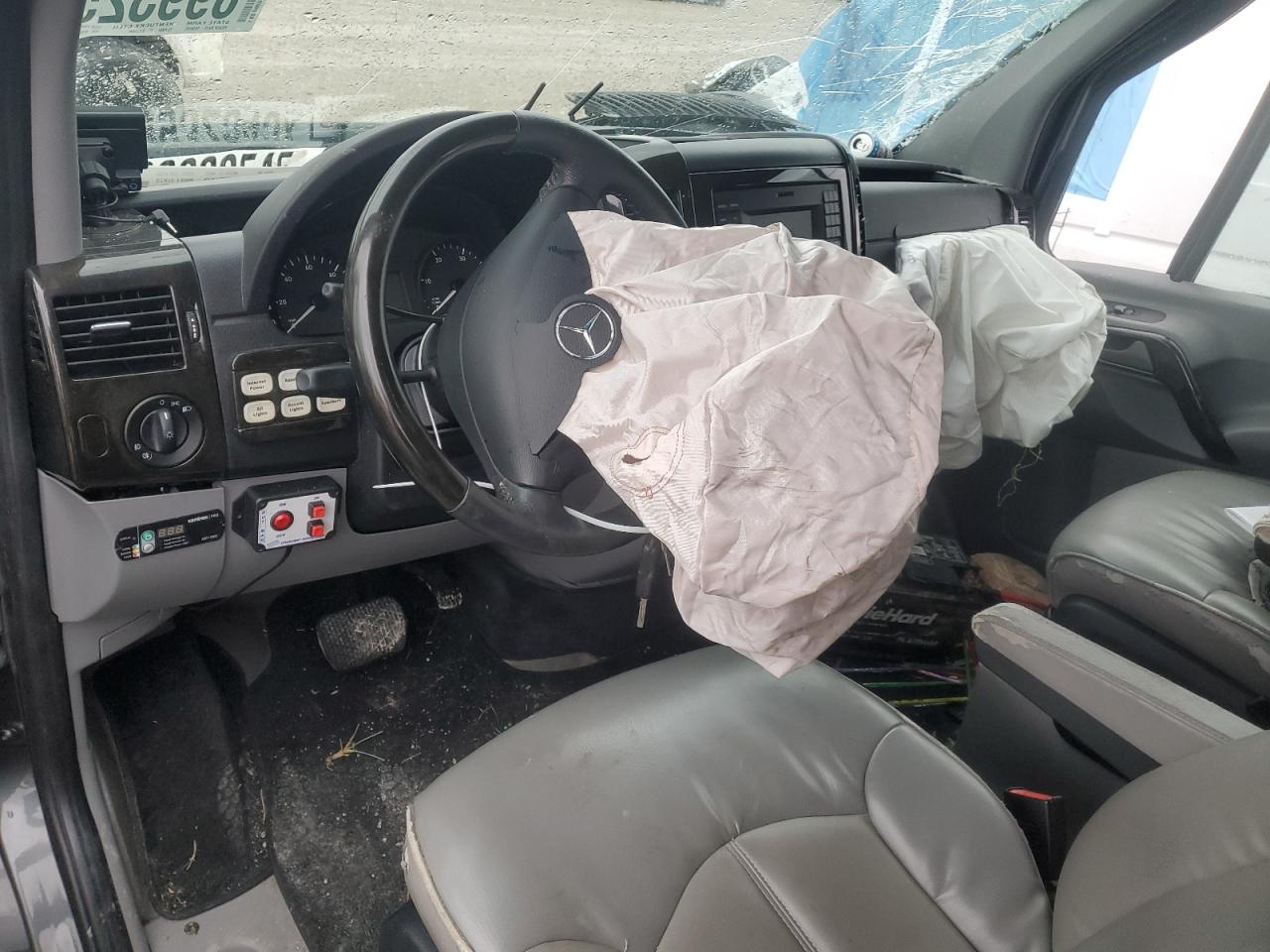 2014 Mercedes-Benz Sprinter 2500 VIN: WD3PE8CC5E5914852 Lot: 93308405