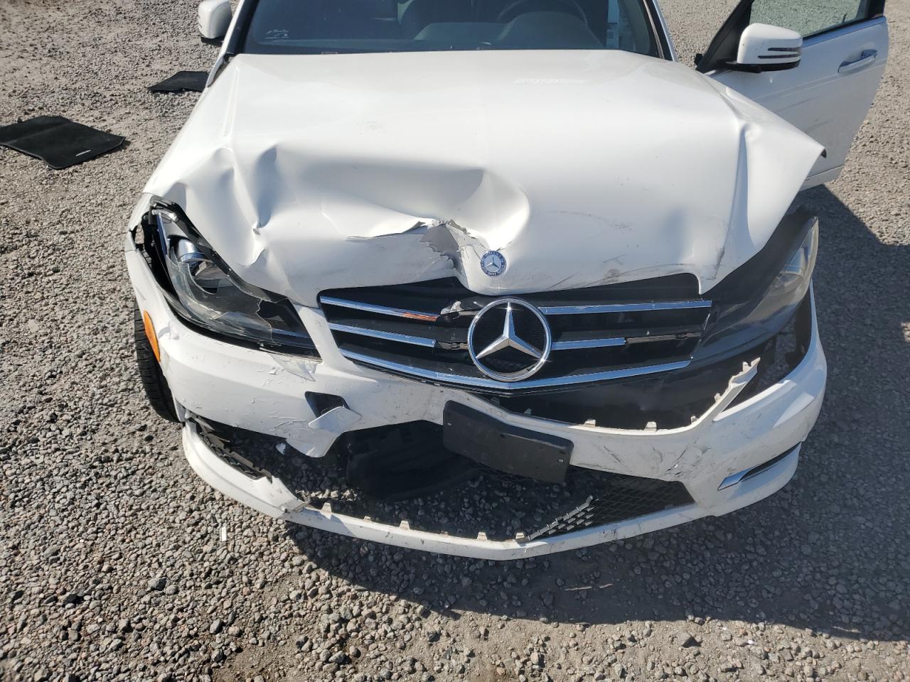 2014 Mercedes-Benz C 300 4Matic VIN: WDDGF8AB6EA953945 Lot: 85751755
