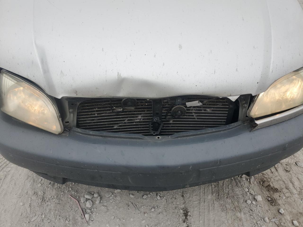 2002 Toyota Sienna Le VIN: 4T3ZF13C82U460586 Lot: 82331825