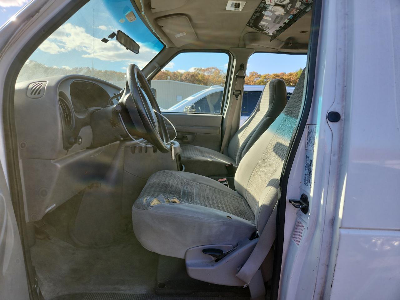 2002 Ford Econoline E250 Van VIN: 1FTNE24L62HA68069 Lot: 82704025