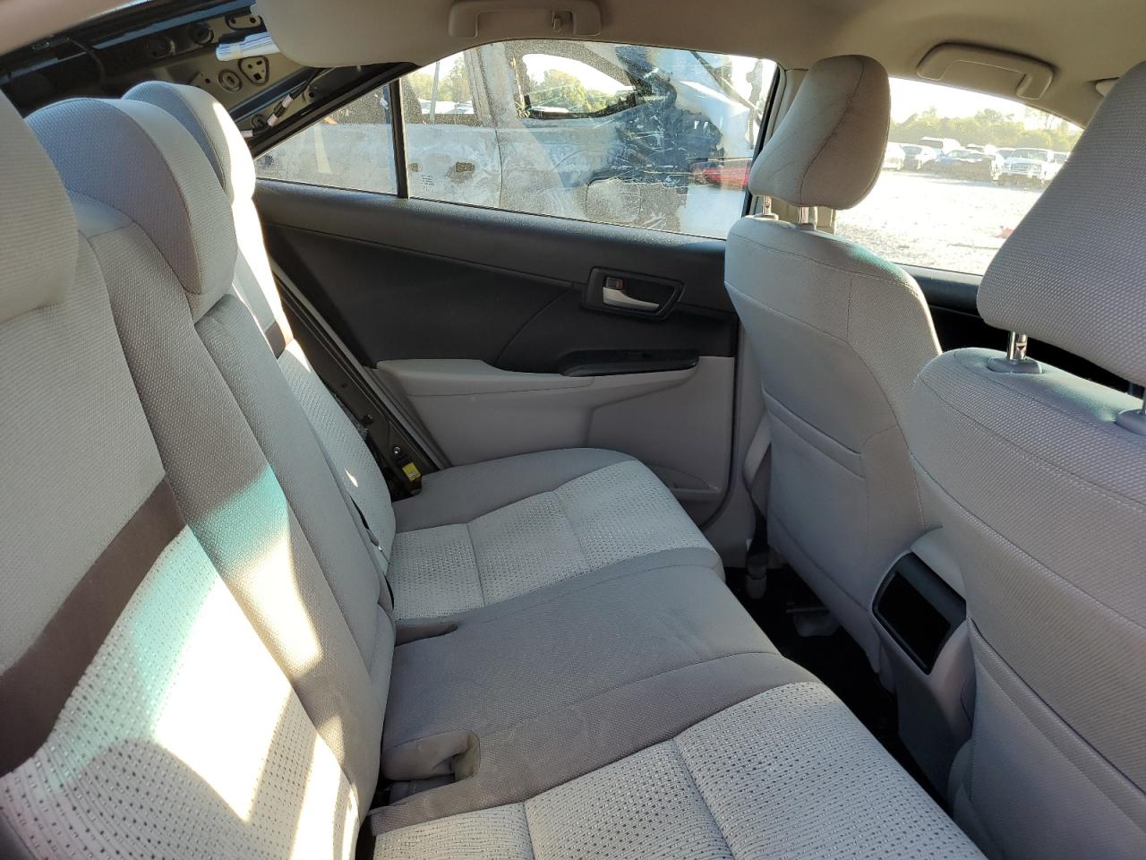 2014 Toyota Camry L VIN: 4T4BF1FK1ER433026 Lot: 85087505