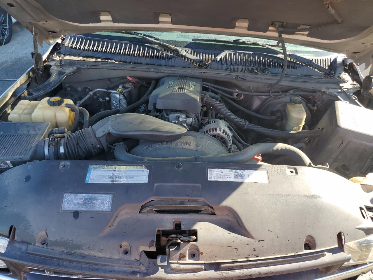 2000 Chevrolet Silverado C1500 VIN: 2GCEC19T9Y1249882 Lot: 84471475