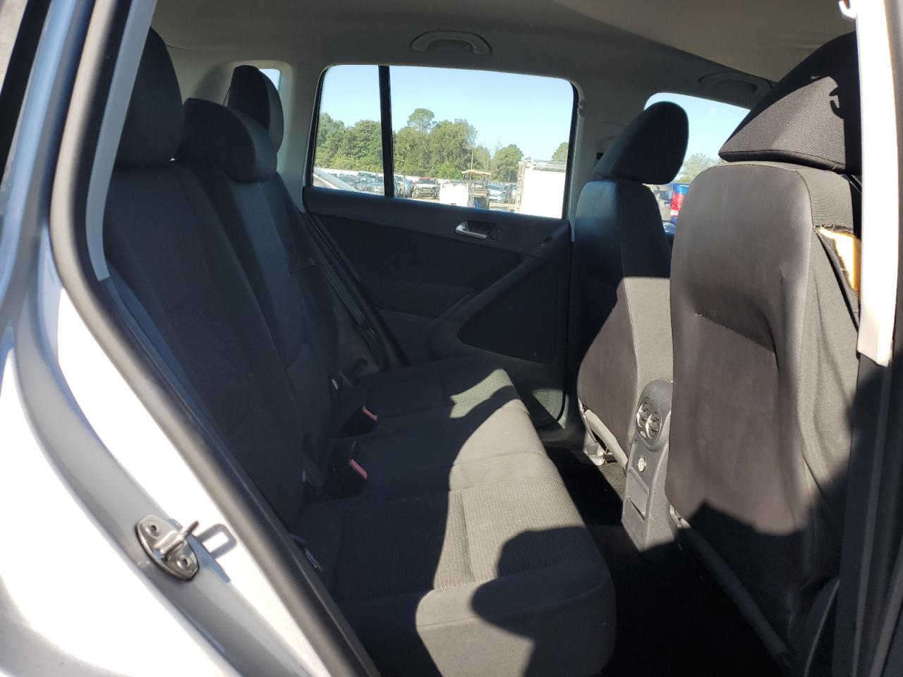 2014 Volkswagen Tiguan S VIN: WVGAV3AX9EW625743 Lot: 85905725