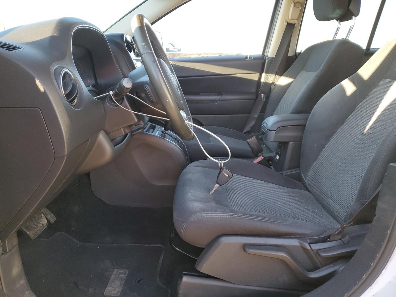 2012 Jeep Compass VIN: 1C4NJDAB5CD506821 Lot: 85296535