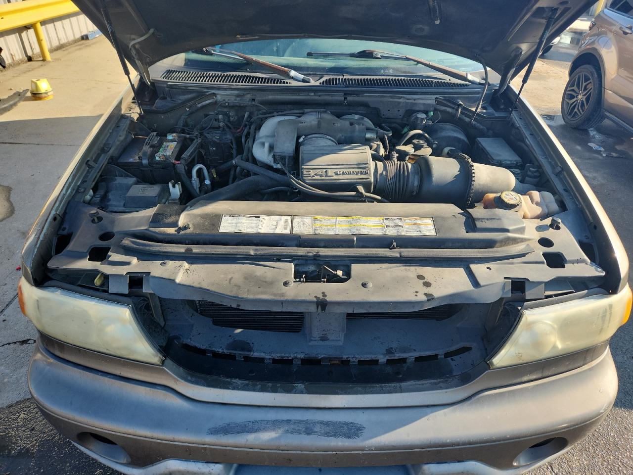 2002 Lincoln Navigator VIN: 5LMFU28R12LJ17450 Lot: 87015115