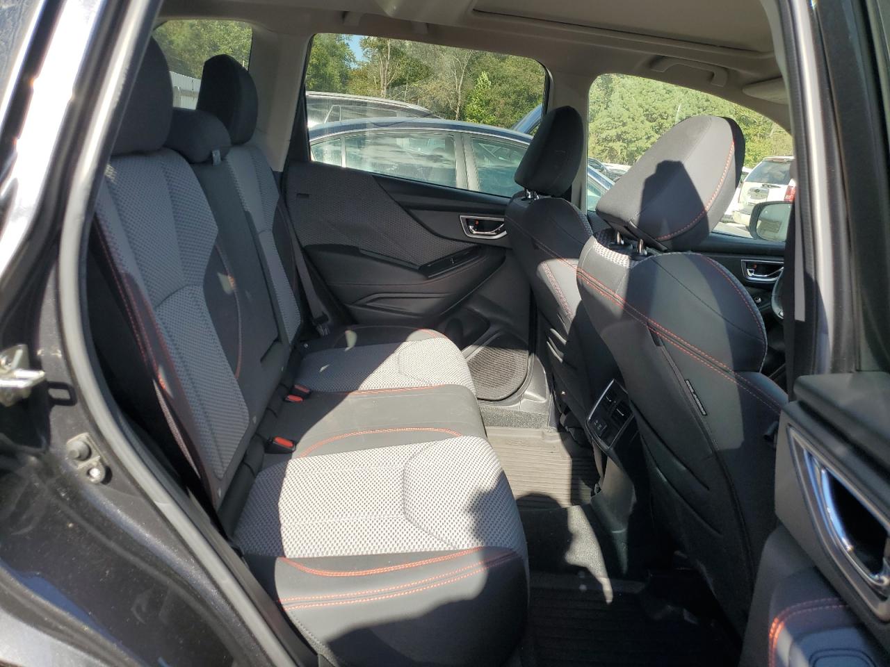 2019 Subaru Forester Sport VIN: JF2SKAKC2KH470388 Lot: 84870925