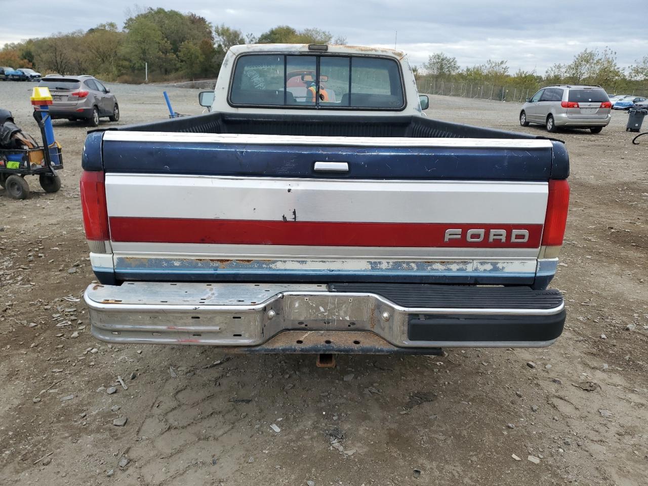 1990 Ford F150 VIN: 1FTEF15N5LNB41619 Lot: 90739065