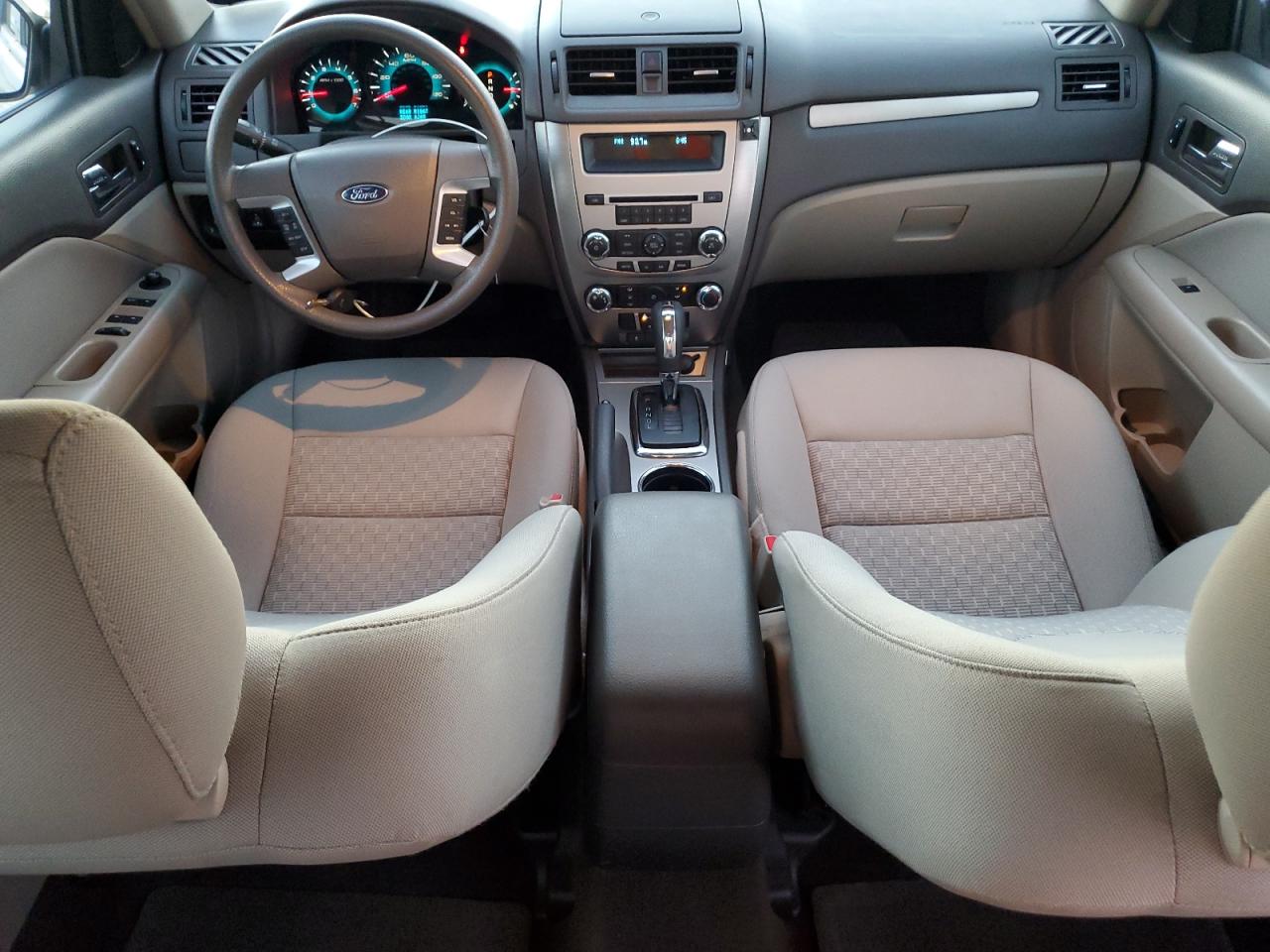 2010 Ford Fusion Se VIN: 3FAHP0HA8AR273657 Lot: 90281265