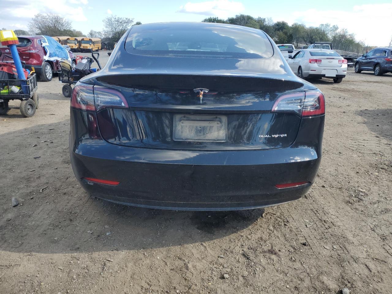 2021 Tesla Model 3 VIN: 5YJ3E1EBXMF053438 Lot: 89815905