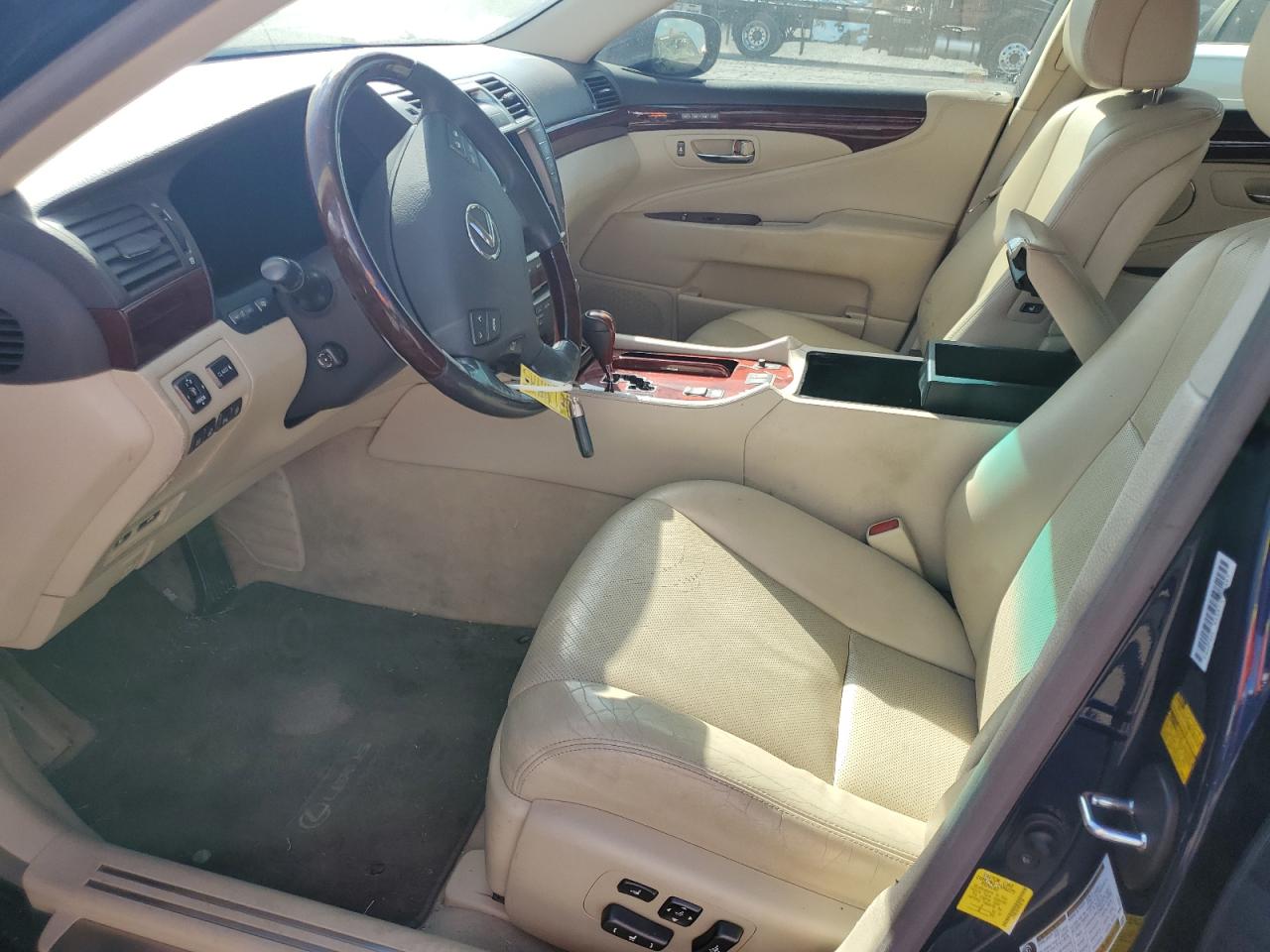 2011 Lexus Ls 460 VIN: JTHBL5EF6B5107780 Lot: 84046675