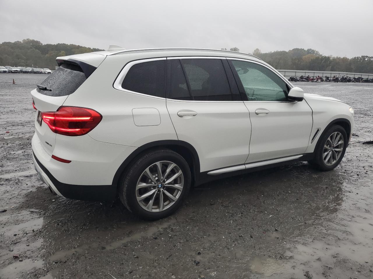 Фото: 5UXTR9C53JLD68768