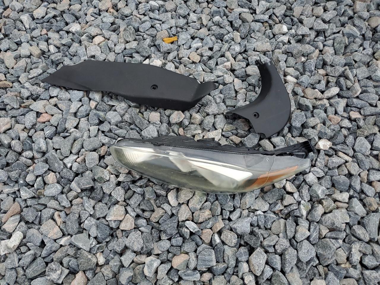 2015 Ford Fiesta Se VIN: 3FADP4BJ4FM214317 Lot: 84912895