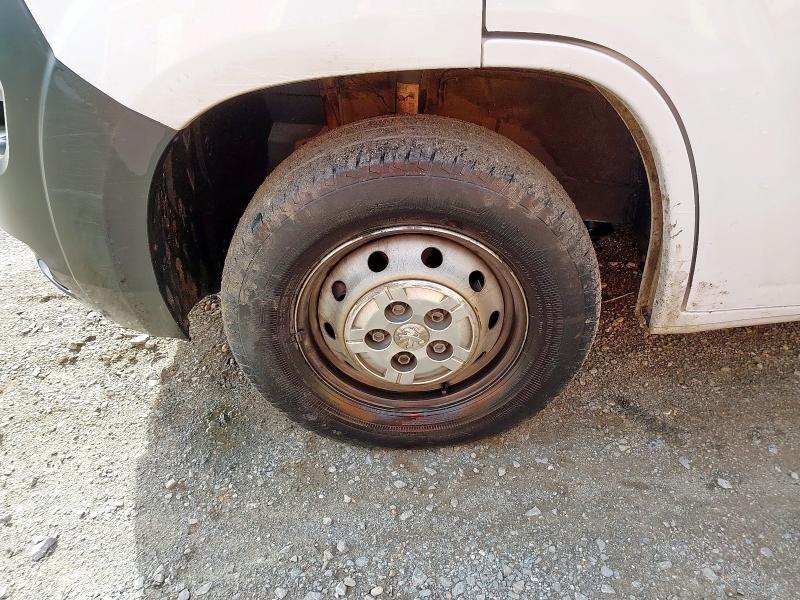 2023 PEUGEOT BOXER 2.2 BLUEHDI H2 PROFESSIONAL PREMIUM+ VAN 140PS