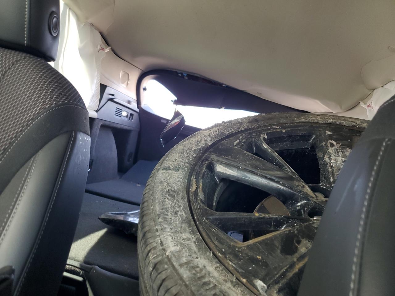 2022 Buick Envision Preferred VIN: LRBAZLR43ND083116 Lot: 82369425