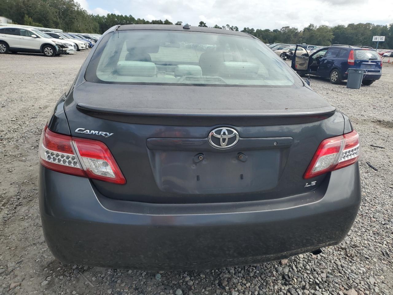 2010 Toyota Camry Base VIN: 4T1BF3EK5AU027235 Lot: 82243845