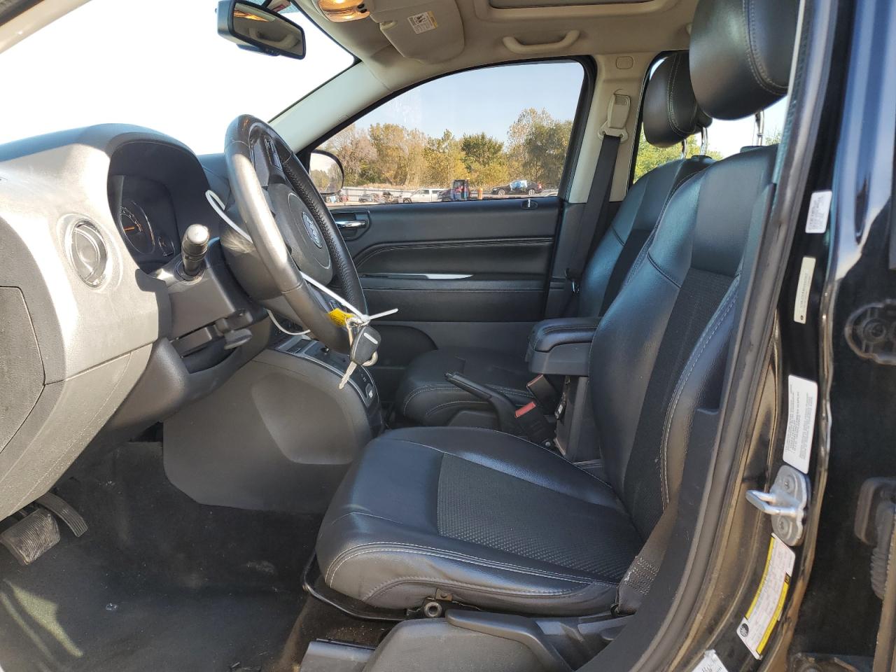 2014 Jeep Compass Latitude VIN: 1C4NJDEB9ED642057 Lot: 89905855