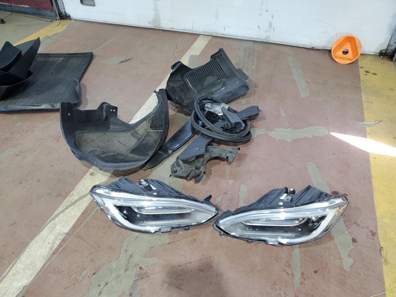 2018 Tesla Model S VIN: 5YJSA1E20JF273853 Lot: 80320815