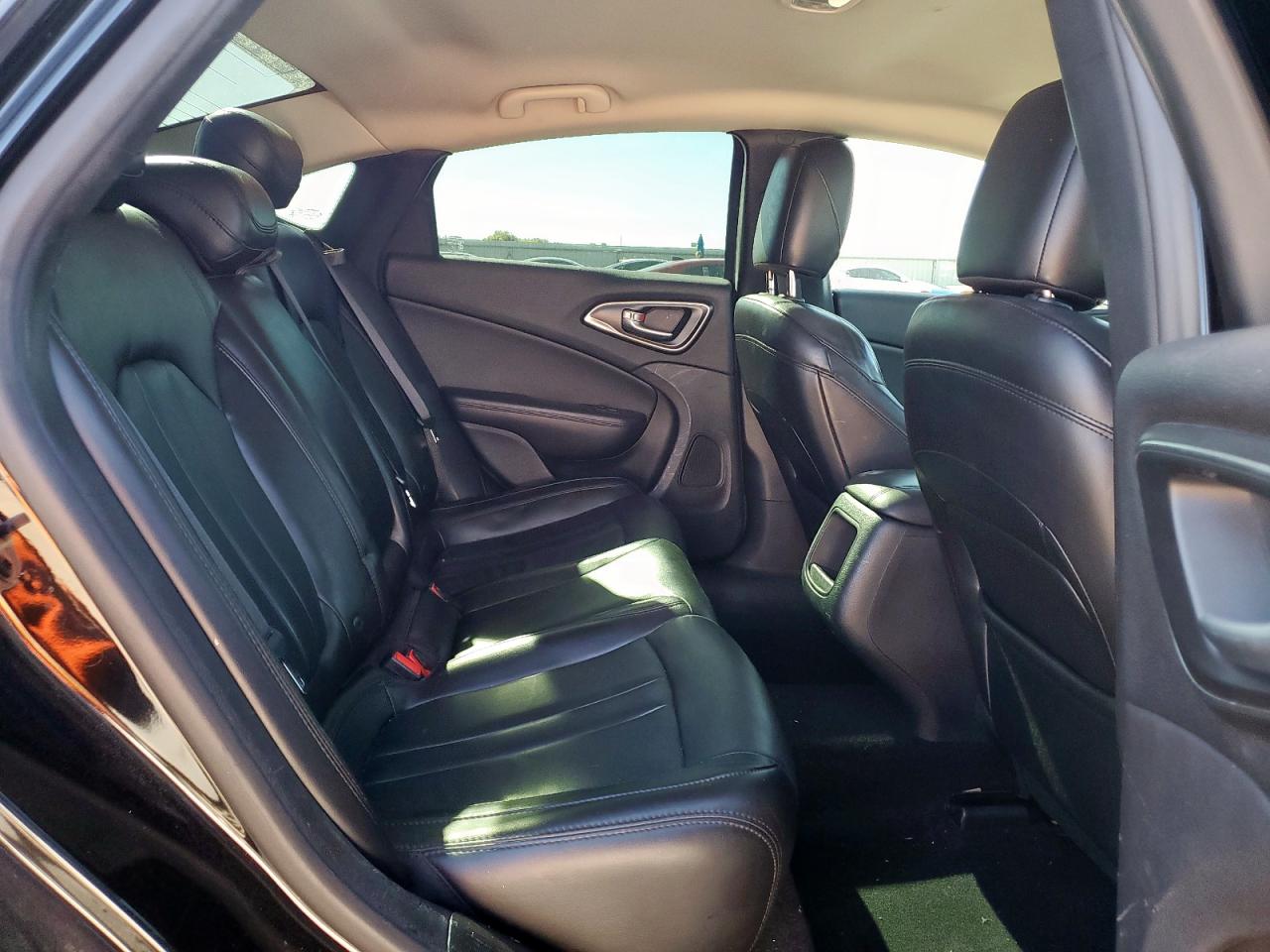 2016 Chrysler 200 Limited VIN: 1C3CCCAB7GN191925 Lot: 90613405