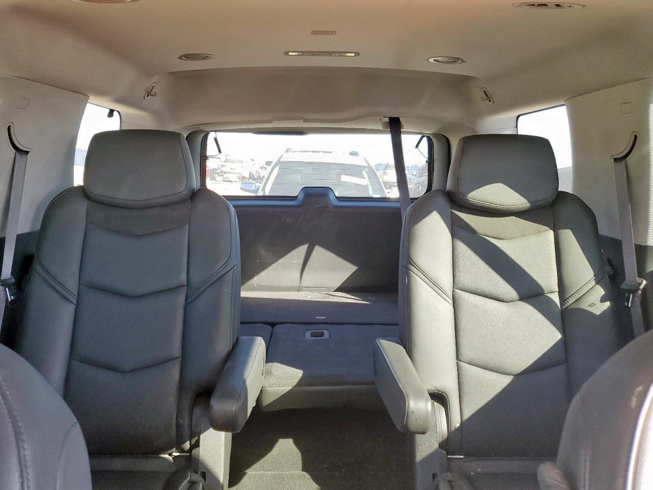 2016 Cadillac Escalade Luxury VIN: 1GYS4BKJ2GR369666 Lot: 84650945