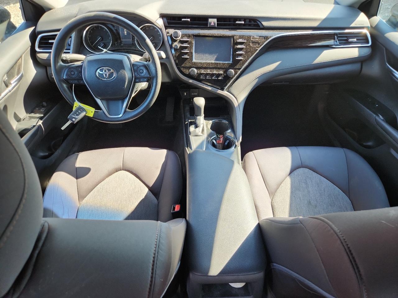 2018 Toyota Camry L VIN: 4T1B11HK8JU142524 Lot: 85368415