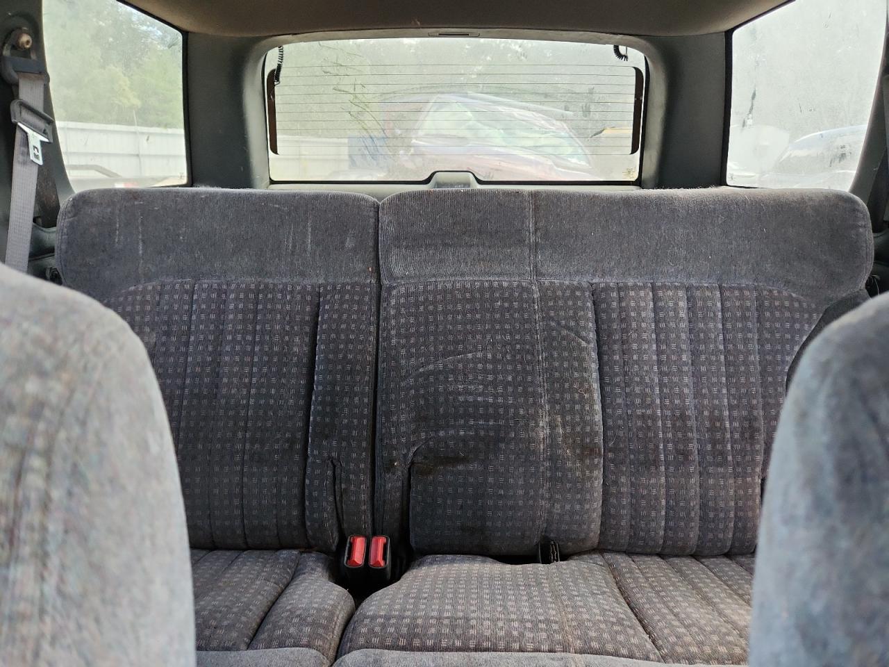 1998 Chevrolet Blazer VIN: 1GNDT13WXW2235069 Lot: 85642805