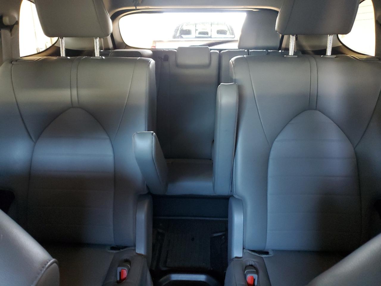 2023 Toyota Highlander L VIN: 5TDKDRAH0PS011724 Lot: 86135755