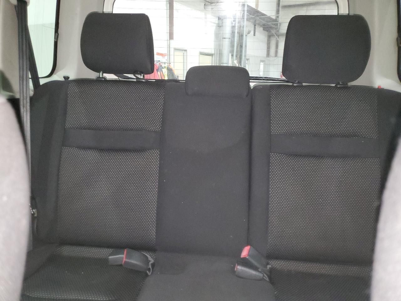 2005 Toyota Scion Xb VIN: JTLKT324350173492 Lot: 86897745