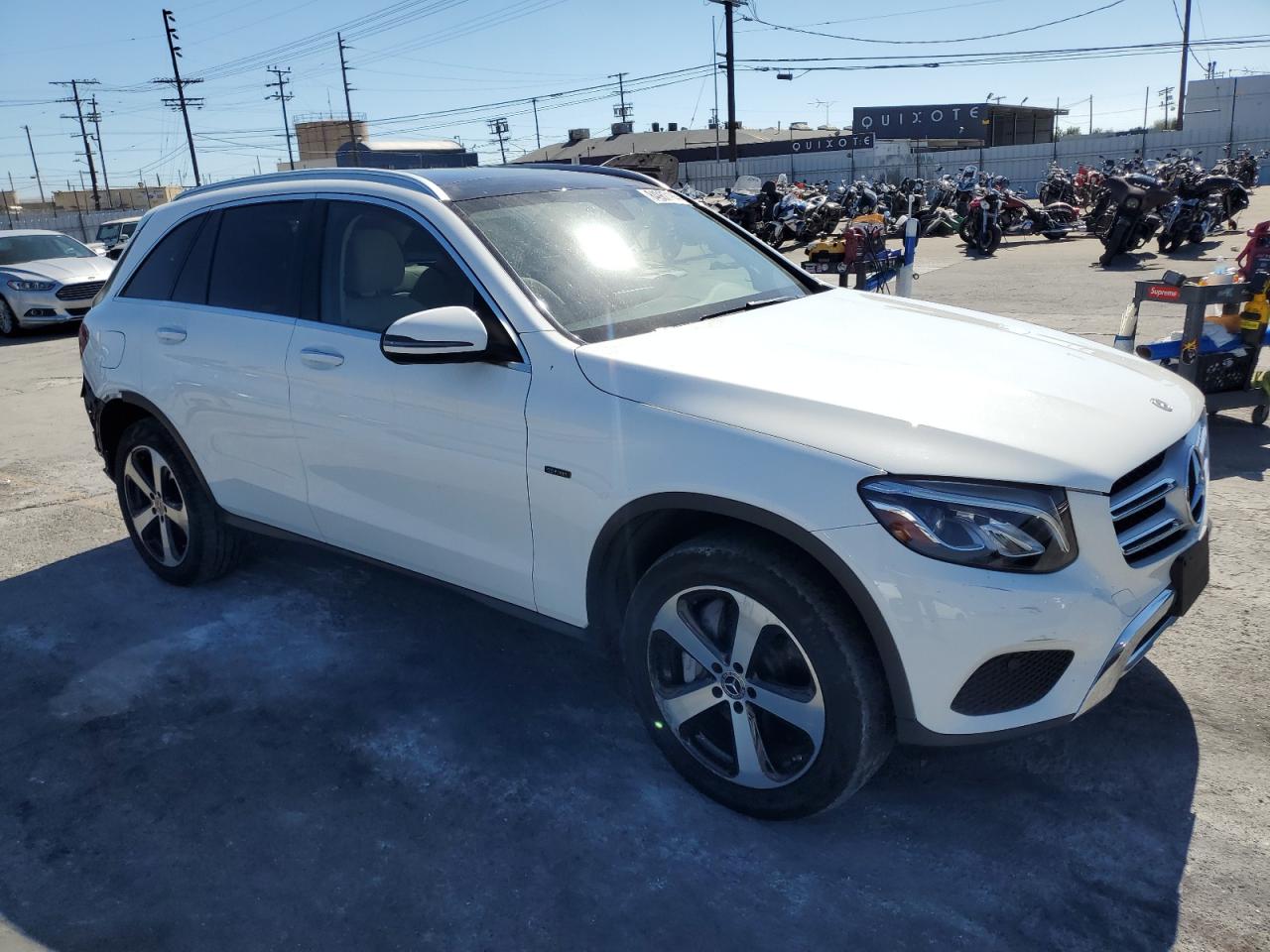 Фото: WDC0G5EB9KF617393