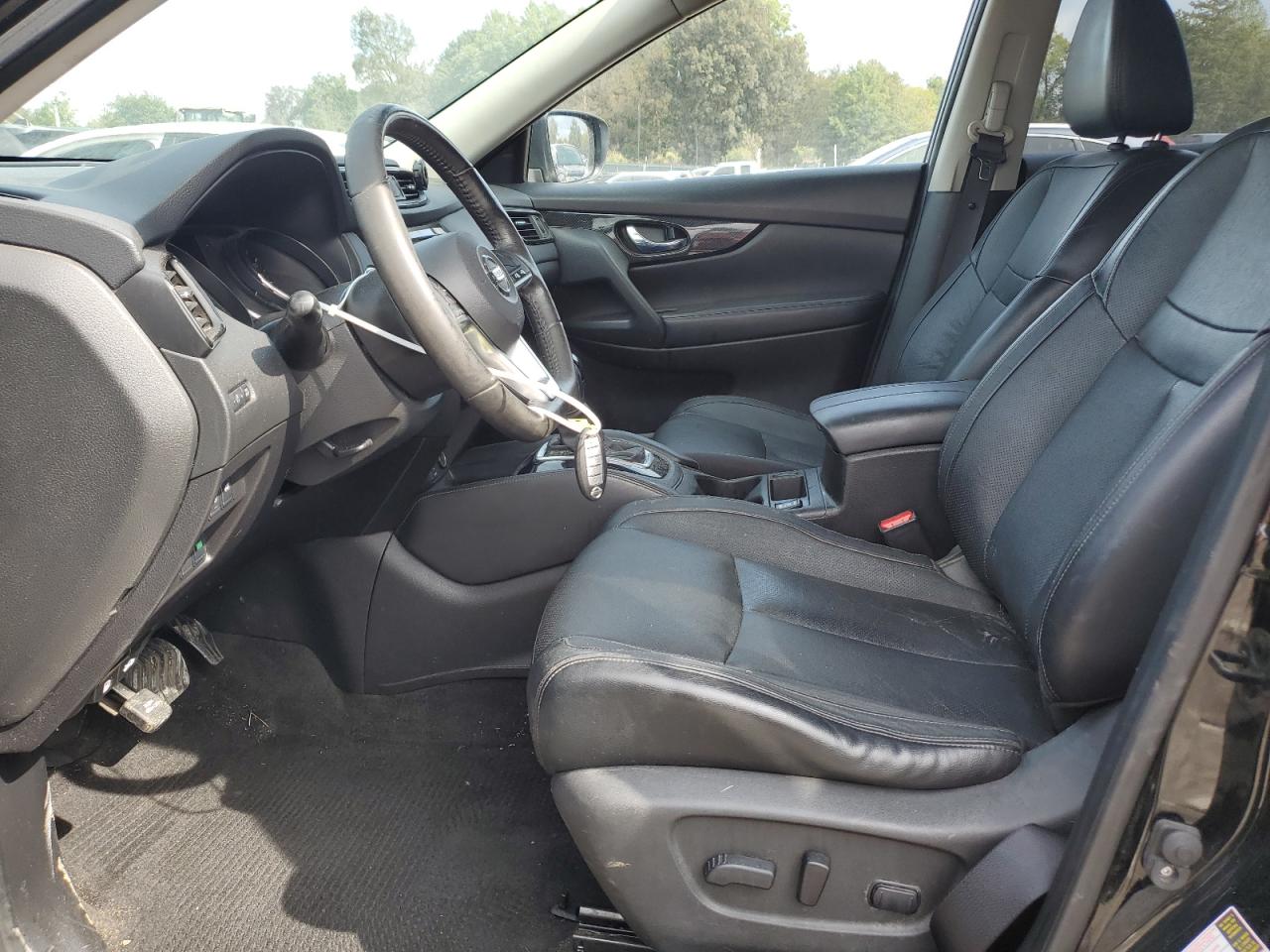 2017 Nissan Rogue S VIN: JN8AT2MTXHW405629 Lot: 85527425