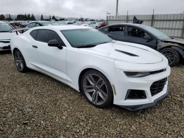 Купе CHEVROLET CAMARO 2016 Белы