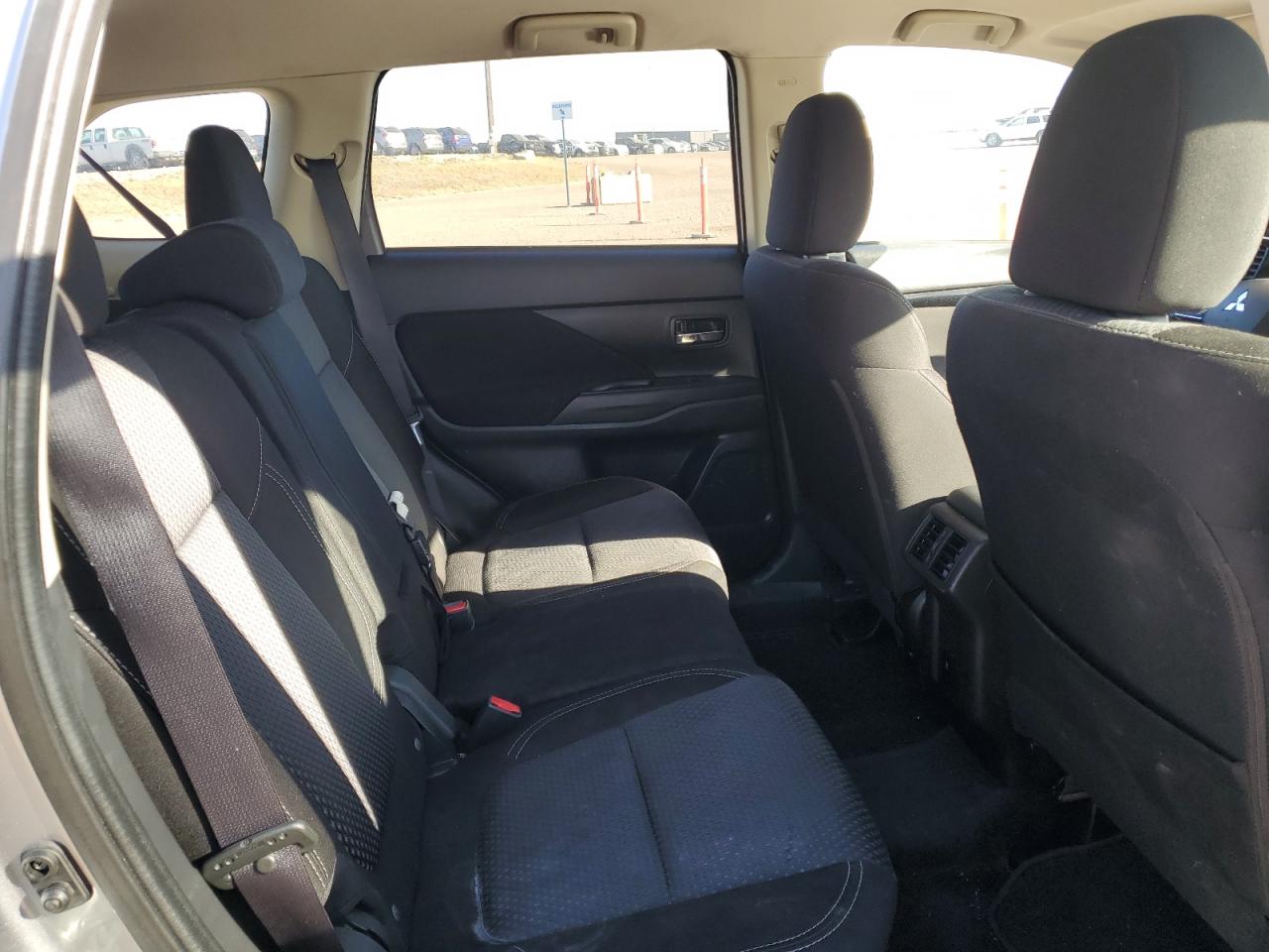 2020 Mitsubishi Outlander Es VIN: JA4AZ2A34LZ608127 Lot: 86851135