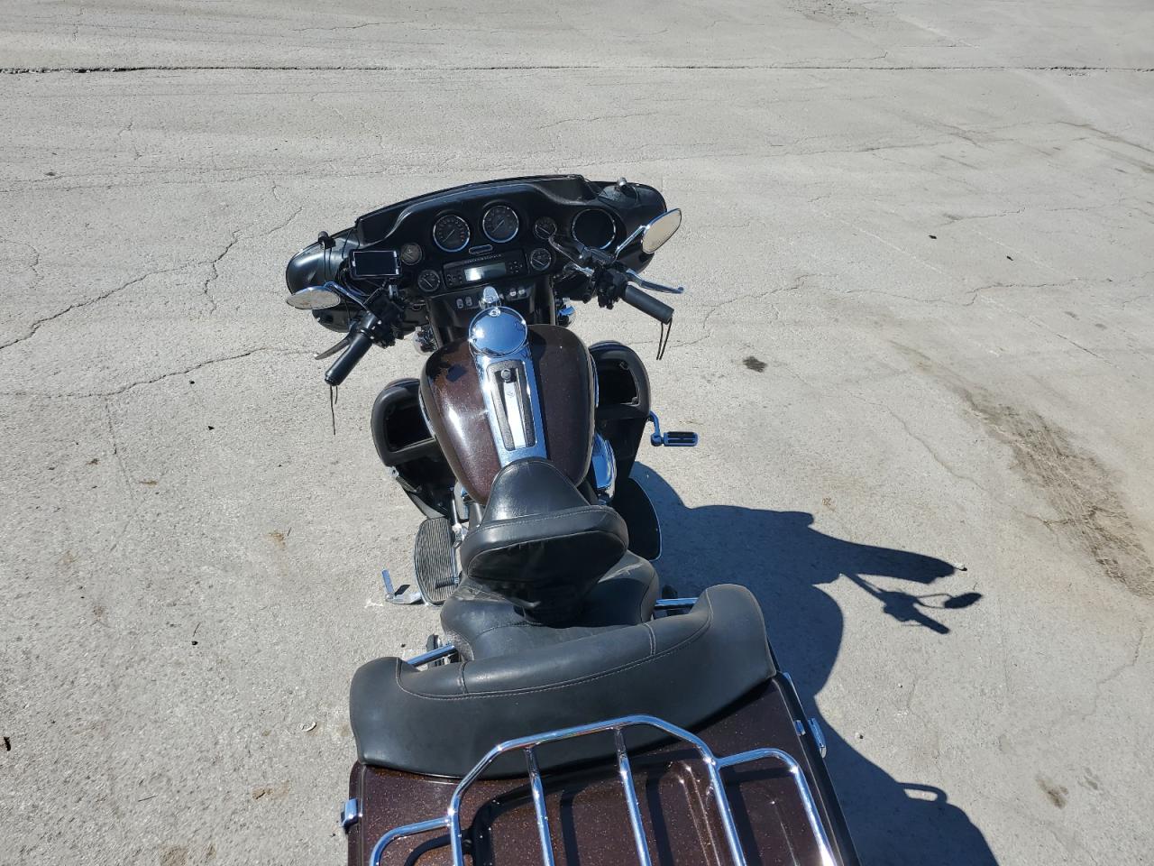 2011 Harley-Davidson Flhtk VIN: 1HD1KEM16BB651847 Lot: 85081055