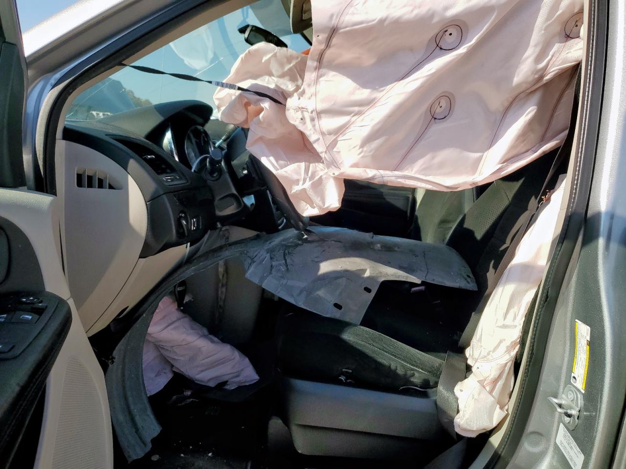 2015 Dodge Grand Caravan Se VIN: 2C4RDGBG4FR647983 Lot: 82428085