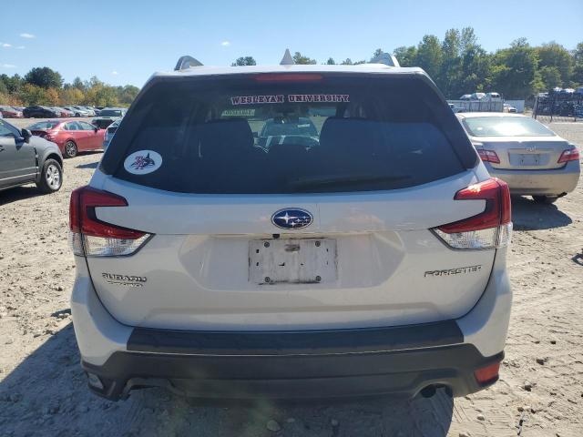  SUBARU FORESTER 2019 Белы