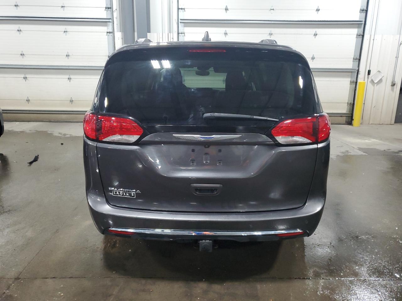 2018 Chrysler Pacifica Touring L Plus VIN: 2C4RC1EG2JR121887 Lot: 90336805