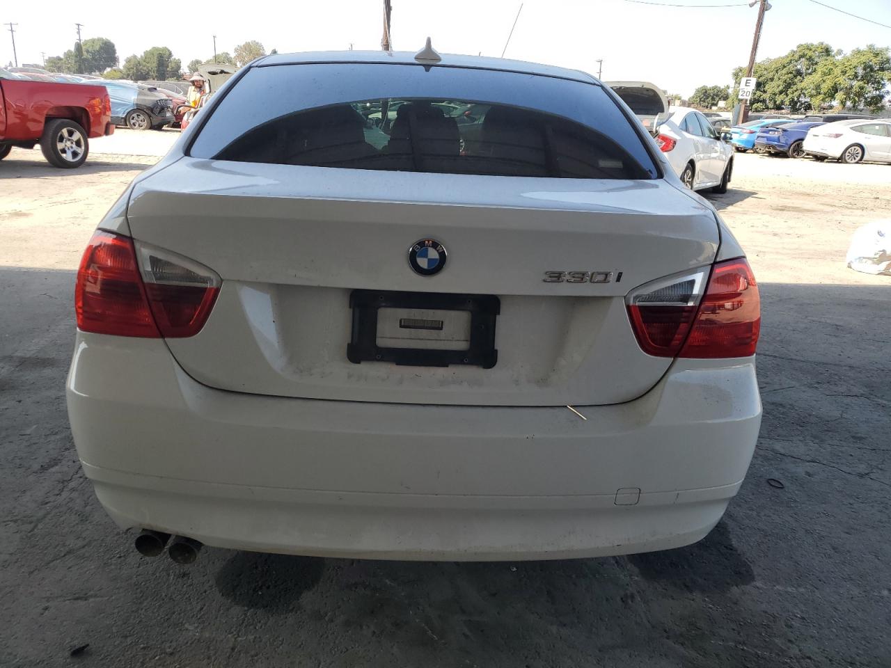 2006 BMW 330 I VIN: WBAVB33516PS14128 Lot: 82247535