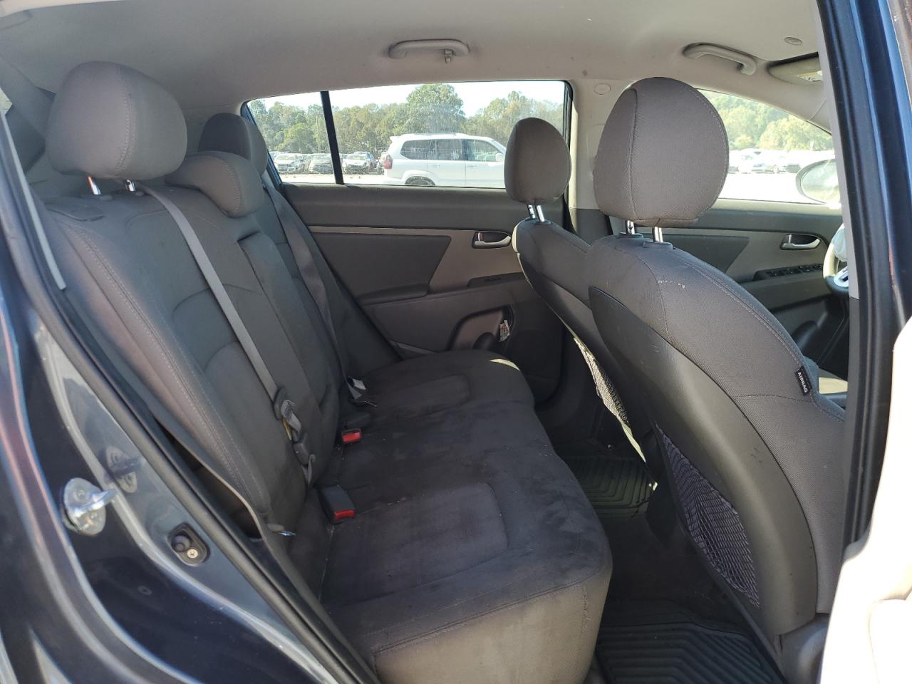 2011 Kia Sportage Lx VIN: KNDPB3A27B7091904 Lot: 82471985