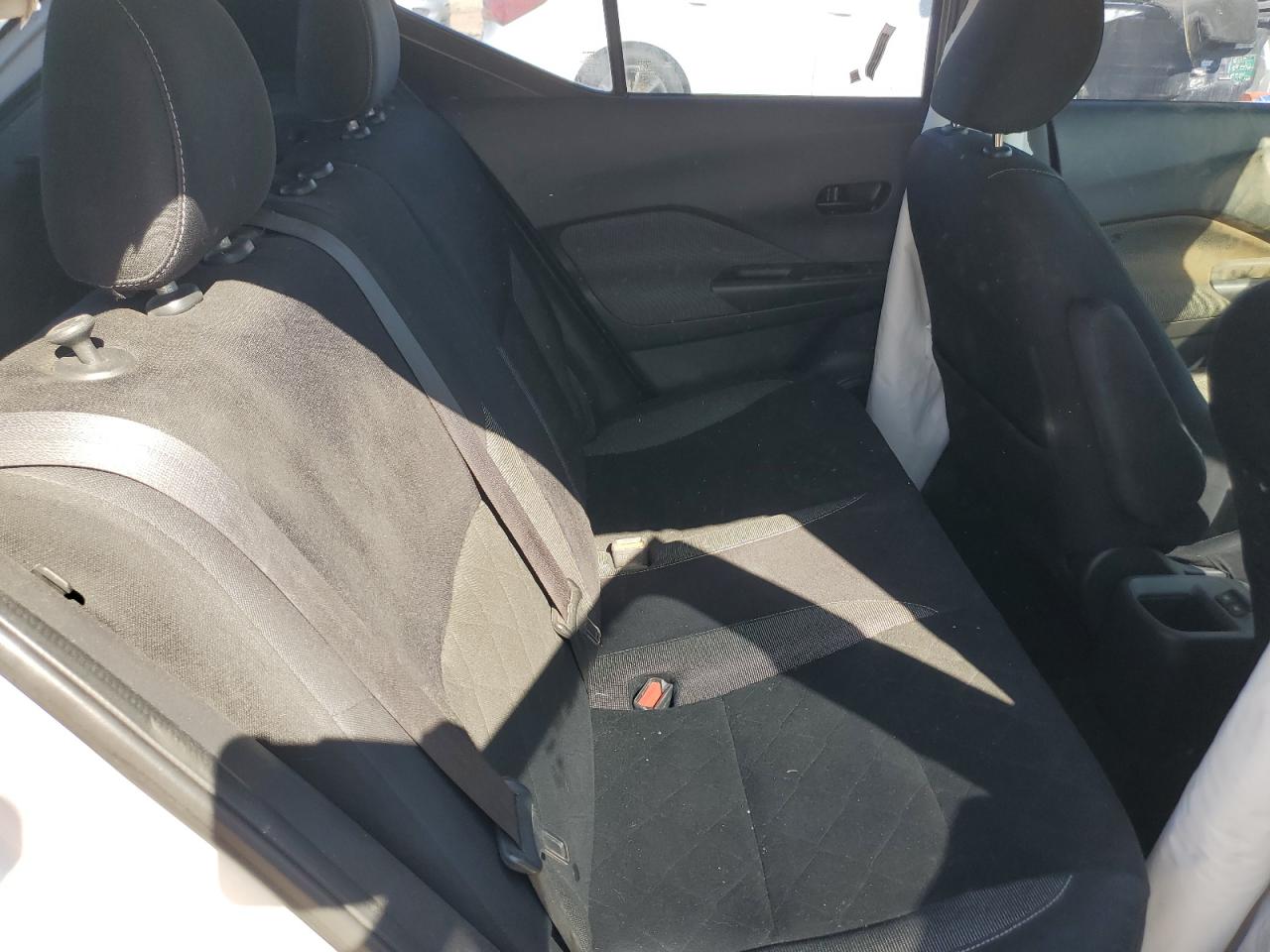 2018 Nissan Kicks S VIN: 3N1CP5CU3JL543225 Lot: 85568845