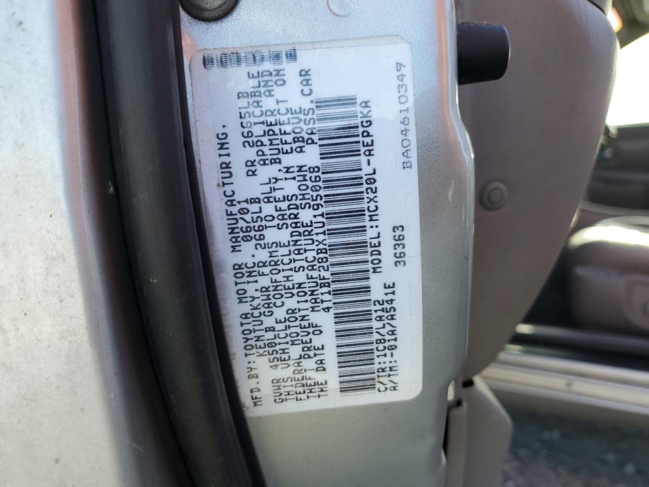 2001 Toyota Avalon Xl VIN: 4T1BF28BX1U195068 Lot: 81995965