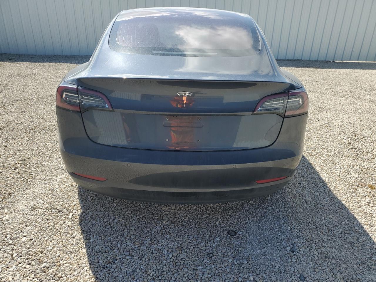 2018 Tesla Model 3 VIN: 5YJ3E1EA8JF046412 Lot: 87185015