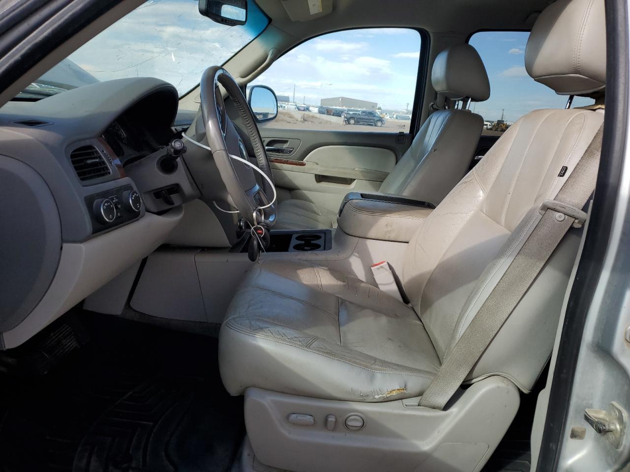 2012 Chevrolet Suburban K1500 Lt VIN: 1GNSKJE75CR172918 Lot: 85829925