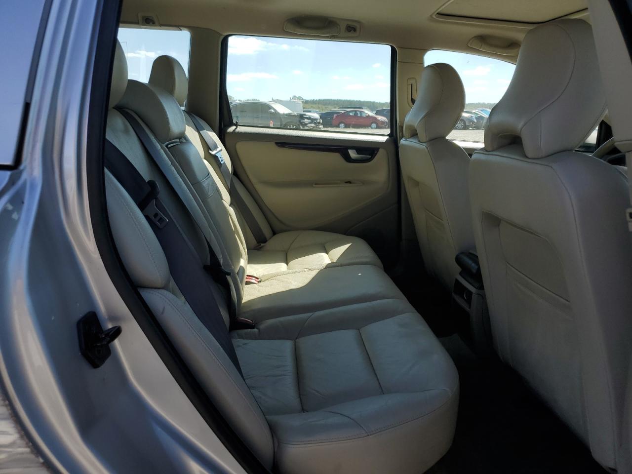 2004 Volvo V70 Fwd VIN: YV1SW59V542392593 Lot: 84303475