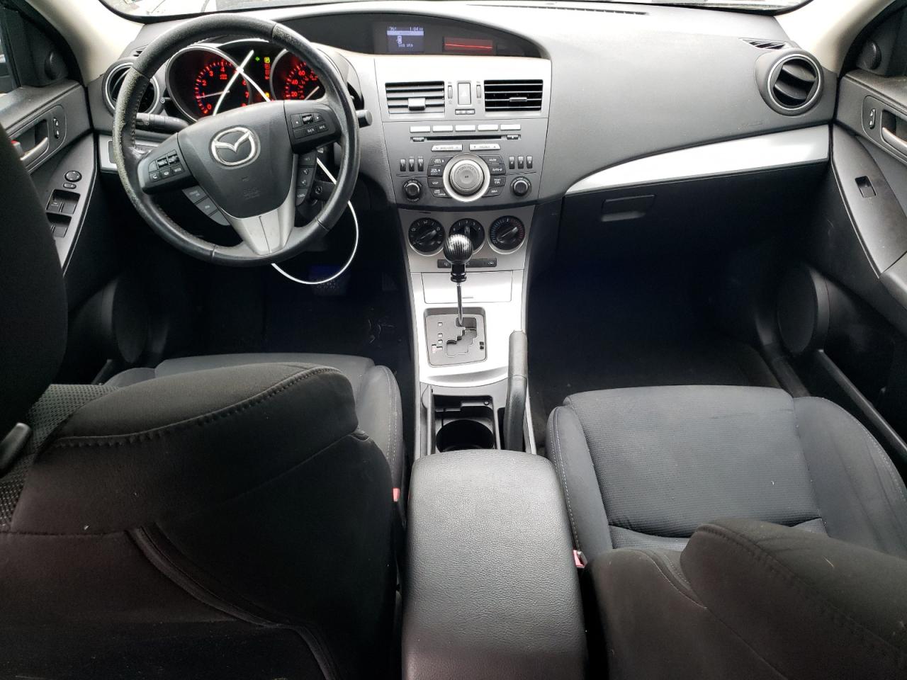 2011 Mazda 3 S VIN: JM1BL1K61B1437963 Lot: 81951365