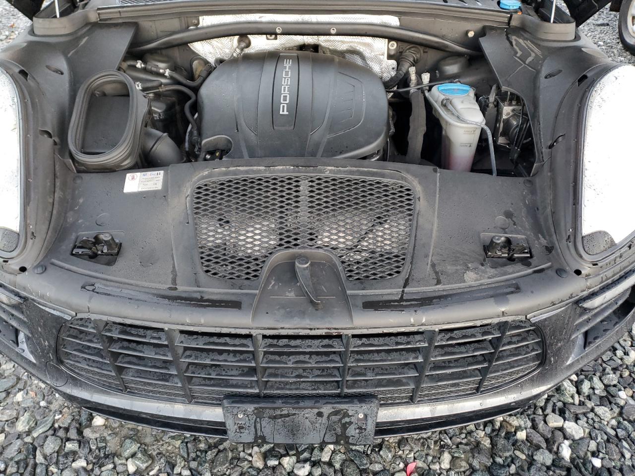 2017 Porsche Macan VIN: WP1AA2A56HLB83047 Lot: 90276565
