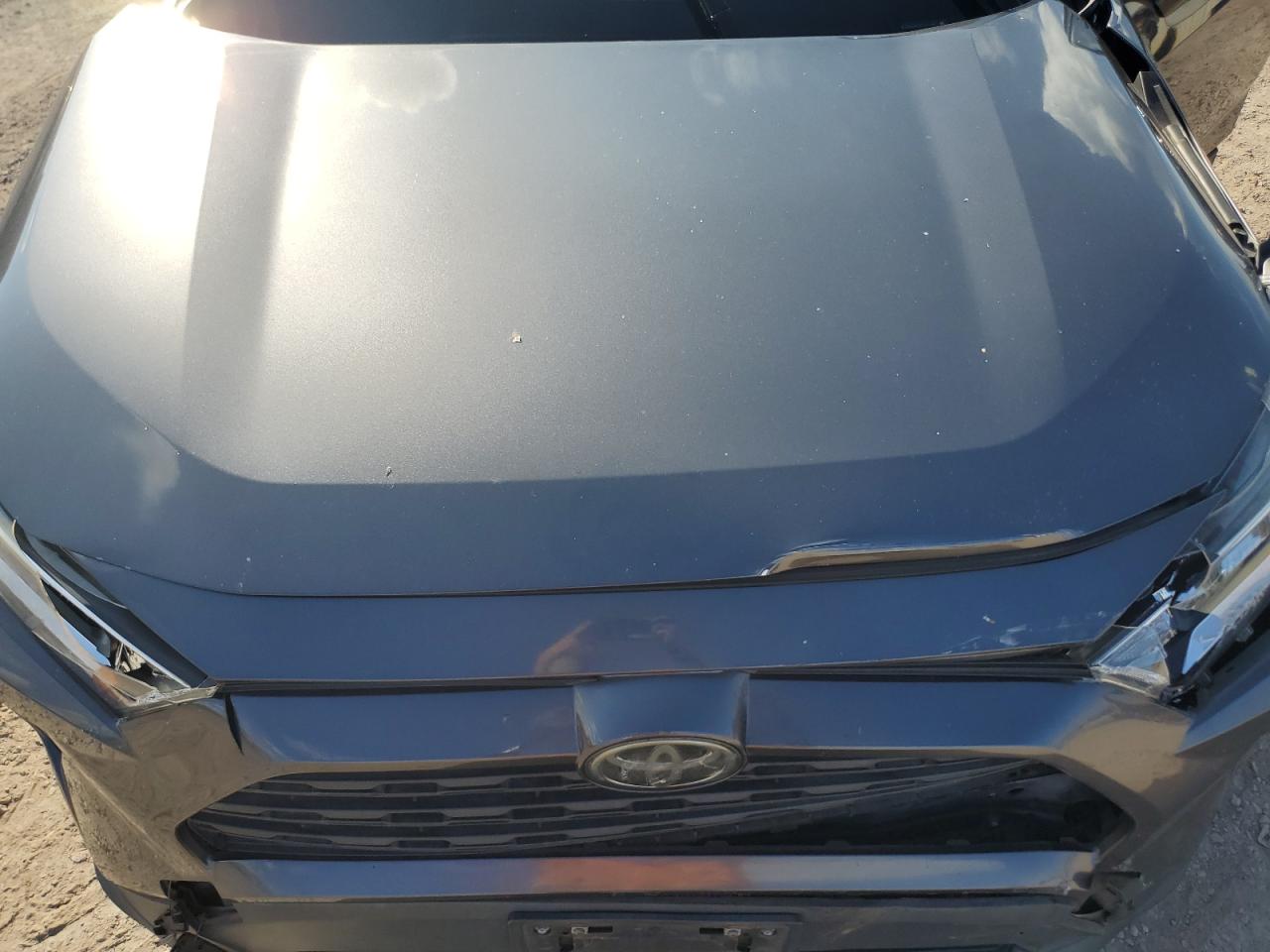 2020 Toyota Rav4 Xle VIN: JTMW1RFV2LJ017461 Lot: 82214835