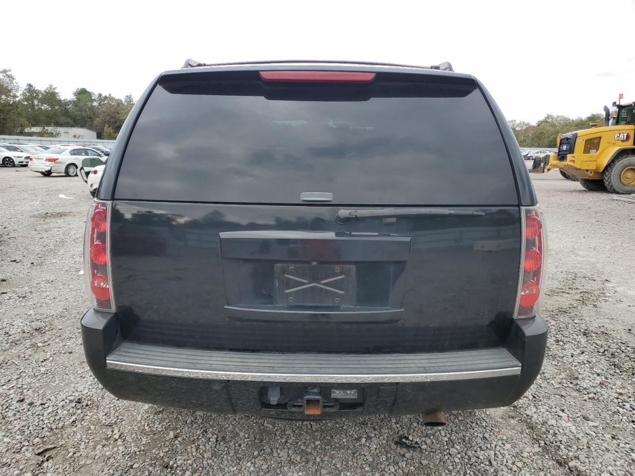 2013 GMC Yukon Denali VIN: 1GKS1EEF0DR329058 Lot: 90575075